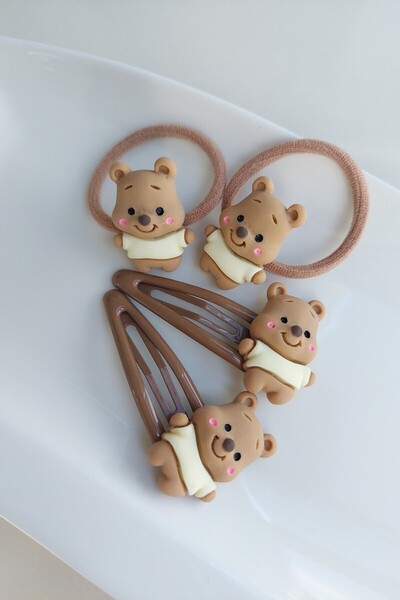Lynare Set of 4 with Cute Teddy Bear Figure, 2 Rubber Buckles, 2 Snap Buckles