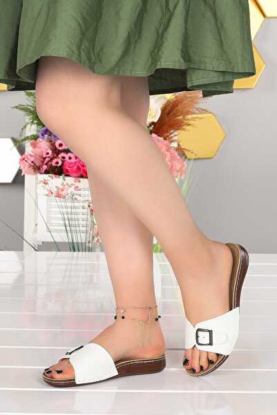 KARAMAZI Жіночі тапочки з ремінцем на п'ятці Ary 11-113