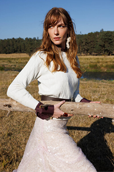 Desen Triko Жіночий в'язаний светр з круглим вирізом - кістковий колір