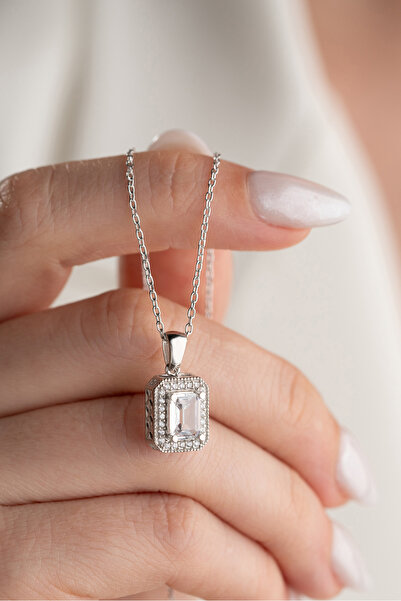 Two Arts Jewelry 925 Ayar Gümüş Baget Kesim Zirkon Taşlı Kolye – Zirkon Taşlı – Kadın