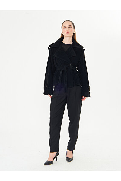 LA PANTE Short Front Tie-Up Trench Coat