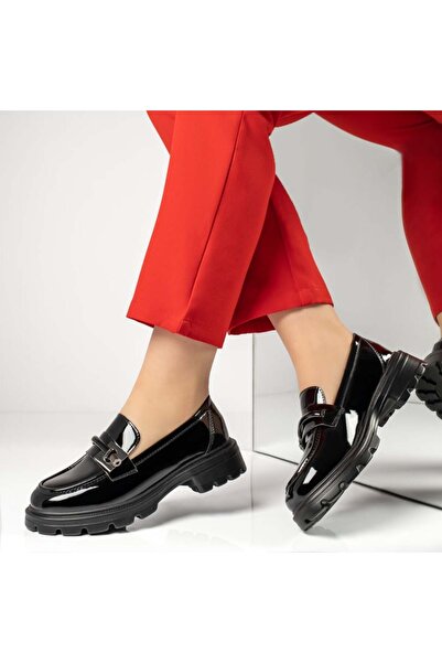 Modlet.ro Γυναικεία μαύρα γυαλιστερά casual παπούτσια MOD13368