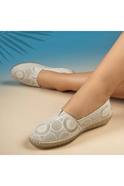 Modlet.ro Pantofi sport damă din piele bej cu talpă joasă, casual, MOD13762