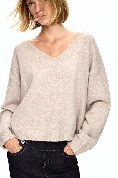 Bershka Soft touch V-neck sweater