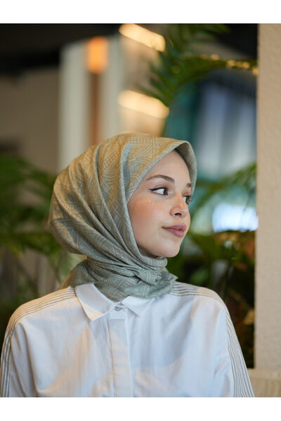 MOONORO Tile Pattern Soft Scarf