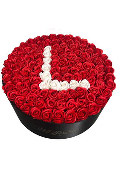 velve Aranjament floral personalizat cu litera, cutie rotunda neagra cu 125 t...