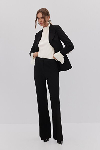 Shn MANŞETİ GARNİ DETAYLİ BLAZER PANTOLON TAKIM