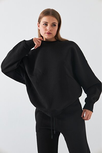 The Champ Clothing Unisex Oversize Sweatshirt Basic Black – Crew Neck, 3 Thread Fleece