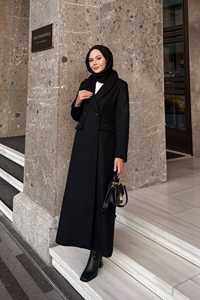 LOCCO Women's Back Button Detailed Cashmere Coat Black