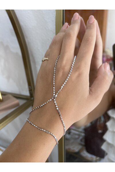 the ASEL İNCİ شاحميران بتفاصيل سلسلة من الفضة