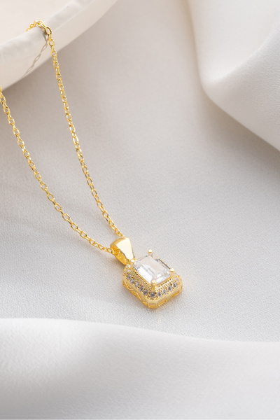 Two Arts Jewelry 925 Ayar Gümüş Dikdörtgen Baget Zirkon Taşlı Kolye – Zirkon Taşlı – Kadın