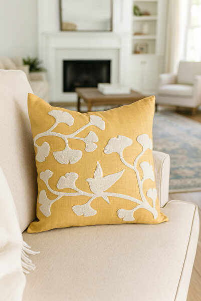 Pilloveland Punch Nakışlı Kırlent Kılıfı - 43*43 Cm - Ginkgo Sarı - PNK001