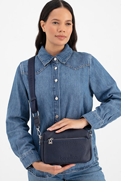 United Colors of Benetton GEANTĂ DE BRAȚ PENTRU FEMEI BENETTON ALBASTRU MARIN BNT1669