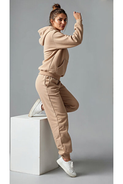 ClubSpaceAstro Women's Top and Bottom Tracksuit Set – Simple Elegance, Comfortable Fit, High-Quality Fabric