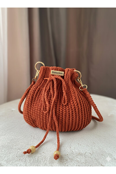 Zade Mum Evi Crochet El Örgüsü Askılı Çanta | Büzgülü Ağız Tokalı Torba Model | Terracotta/Kiremit Rengi