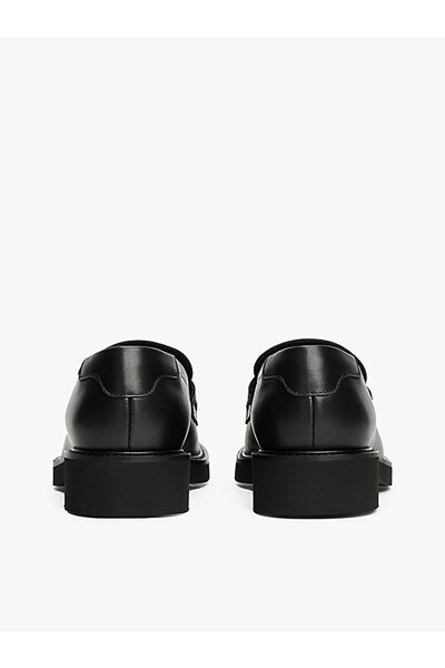 Tommy Hilfiger kadın crest squarish toe loafer