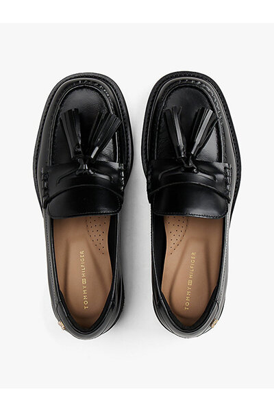 Tommy Hilfiger kadın tassel squarish toe loafer