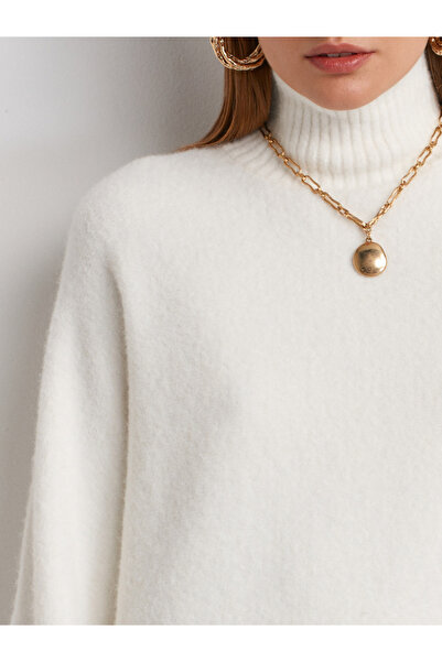 Dilvin 10817 Soft Textured Batwing Sleeve Knit Sweater-Ecru