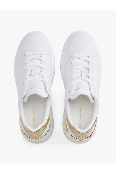 Tommy Hilfiger Women's Chic Platform Sneaker