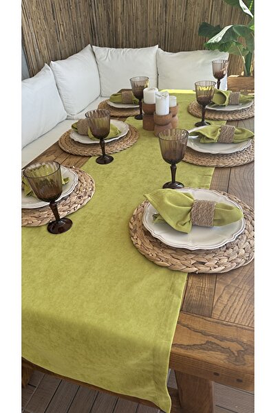 Decamor home Velvet Textured Hassle-Free Oil Green Runner (Without Napkins)