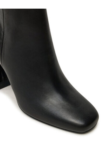 Karl Lagerfeld γυναικεία μποτάκια μέχρι τον αστράγαλο KL33150 μαύρα