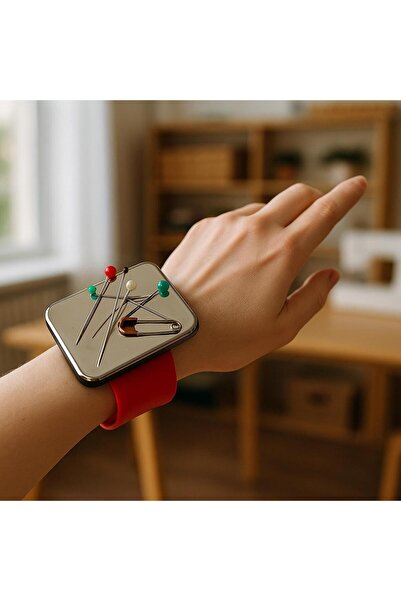 NT Terzi İğnedenlik Mıknatıs Bilekli İğnelik Kare Kırmızı