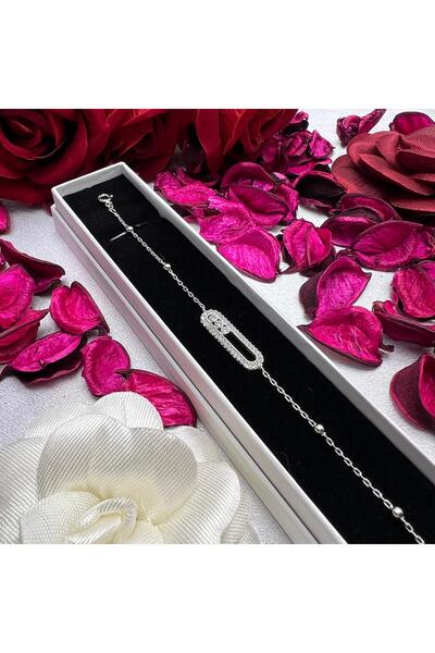 Victoria Kilit Figürlü Kadın Bileklik 925 Ayar Gümüş Zirkon Taşlı