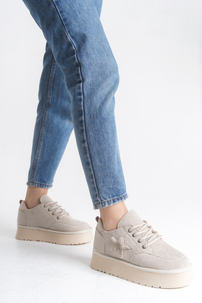 Limeo Women's Rope Lace-Up Suede Star Detailed Thick Sole Boots & Booties