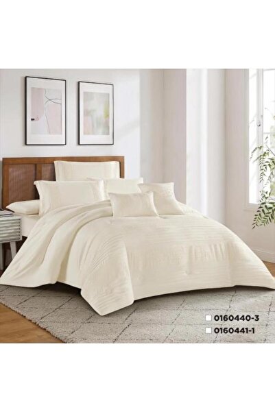 GD 8-piece embroidered quilt