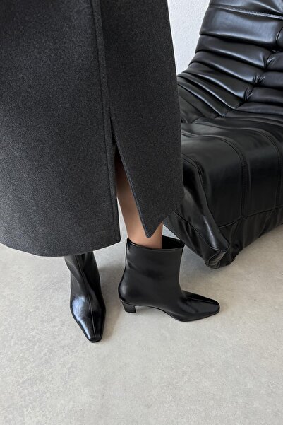 STRASWANS Viva Women's Wrinkled Leather Boots Black