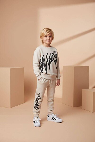 KidsSel طقم ملابس للأولاد من الموسم الجديد مطبوع بنمط ثلاثي الخيوط من القماش القطني