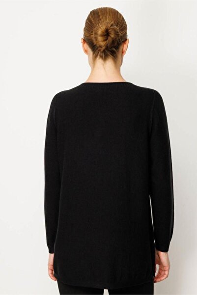 Desen 25266 Knitted Side Slit Blouse with Diagonal Front and Wavy Stitch Pattern