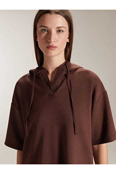 LC Waikiki Sparkling Choices from Shining Store |   Plain Short Sleeve Women's Hoodie