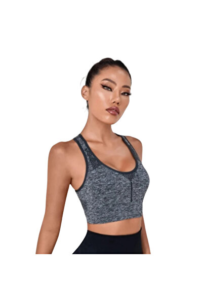 Fstyle Shine with this sports and everyday bra, with an elegant back design, designed to fit comfortably and to the touch.