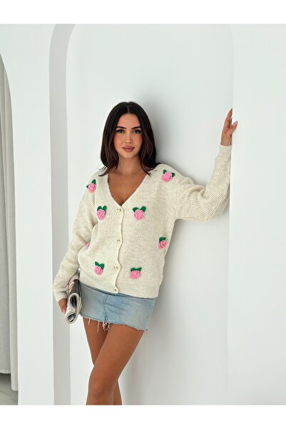 02Lady Fashion Soft Textured Rose Pattern Buttoned Knitwear Cardigan