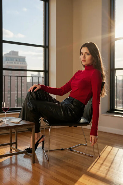 Imoda Women's Burgundy Finger Detailed Stretchy Long Sleeve Bodysuit