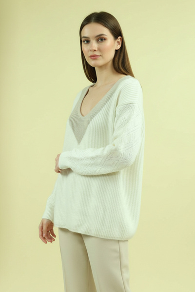 Digz fashion سترة تيركو كريمية اللون بياقة على شكل حرف V