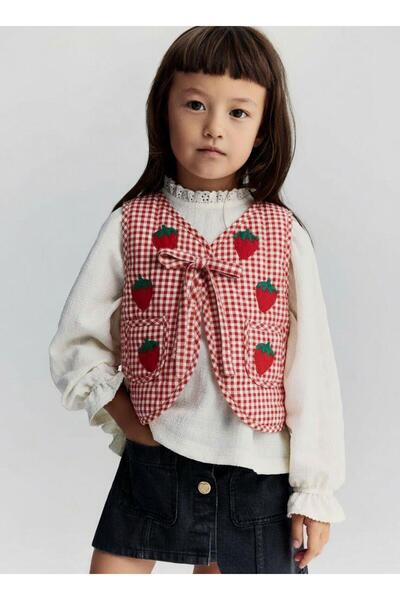 Magu Κοριτσίστικο βαμβακερό κόκκινο καρό γιλέκο με κέντημα φράουλας - με κορδόνια