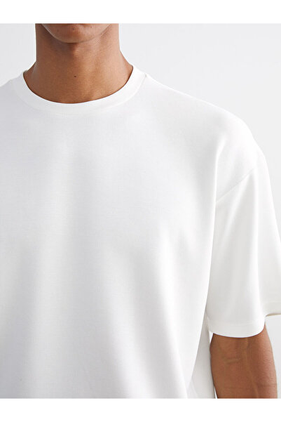 LC Waikiki Sparkling Selections from Shining Store | Crew Neck Men's T-Shirt