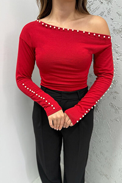 oshebu Kırmızı- Kadın İnci Detaylı Asimetrik Kesim Bluz