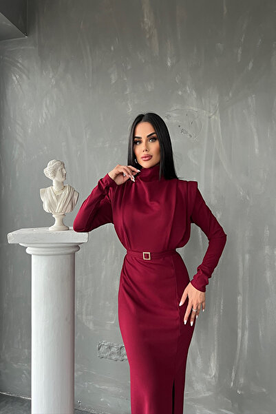 kamacibutik Φόρεμα με ζώνη με λαιμόκοψη