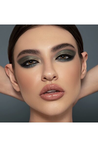 Sigma Beauty Professional E45 Eye Makeup Brush - Tapered Blending Brush with SigmaTech® Fibers