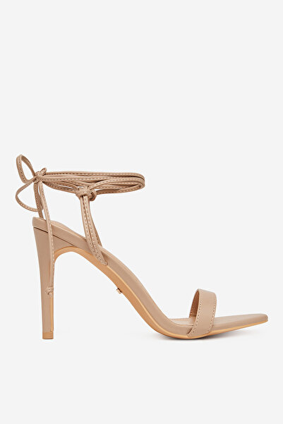 DeeZee Γυναικεία χαμηλά σανδάλια μπεζ στιλέτο 39