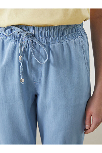 LC Waikiki Bej Beli Lastikli Carrot Fit Kadın Jean Pantolon
