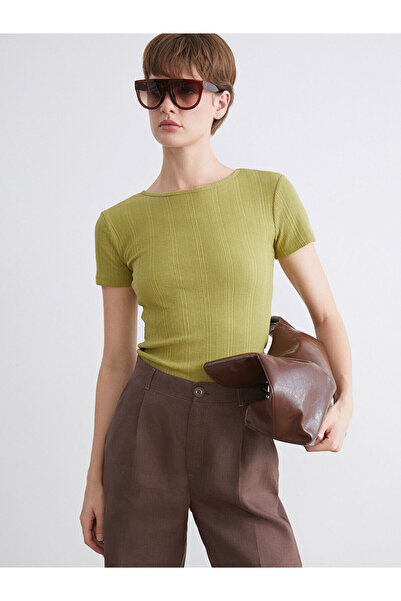 LC Waikiki Γυναικείο μπλουζάκι Özmarka New Season με υφή και λαιμόκοψη ποδηλάτου