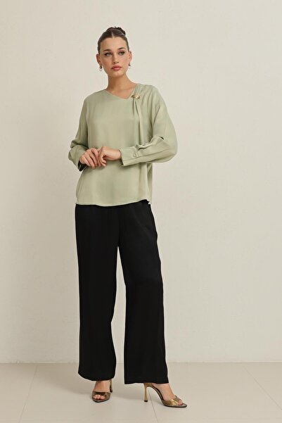 Setre Блузка з довгими рукавами, зручного крою, з аксесуарами на комірі, кольору зеленого Нілу