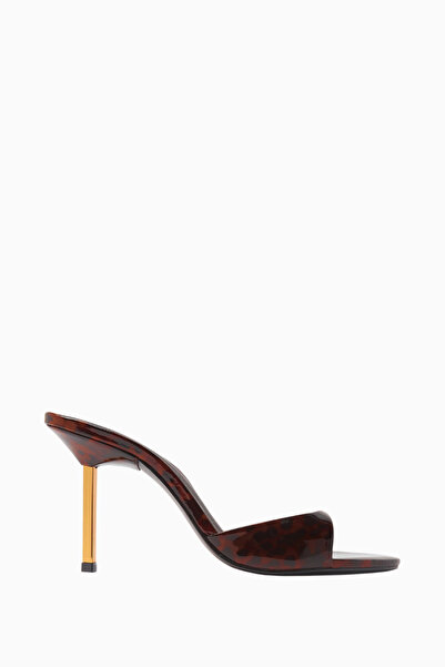 Schutz صندل مفتوح من الأمام 87 من الجلد اللامع مع أشرطة رفيعة وكعب معدني