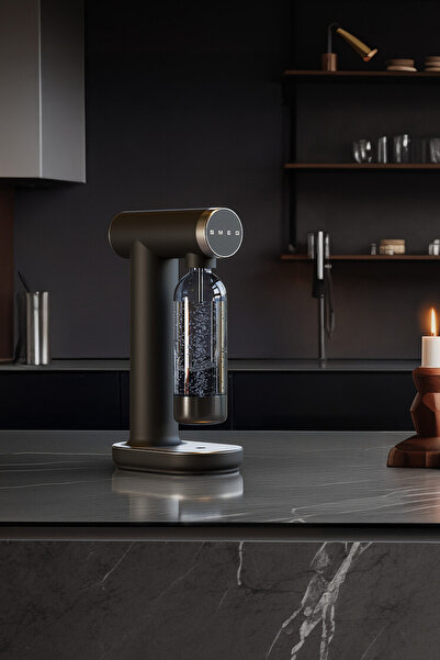 SMEG Soda Makinesi Tritan™ Renew Mat Siyah