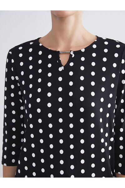 LC Waikiki Siyah Bisiklet Yaka Puantiyeli Bluz