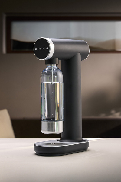 SMEG Soda Makinesi Tritan™ Renew Mat Siyah